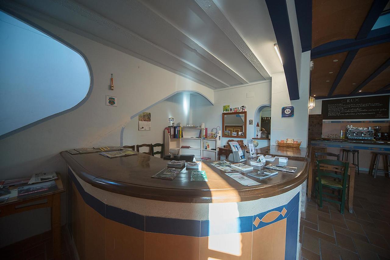 Crux Albergue Adahuesca Екстер'єр фото