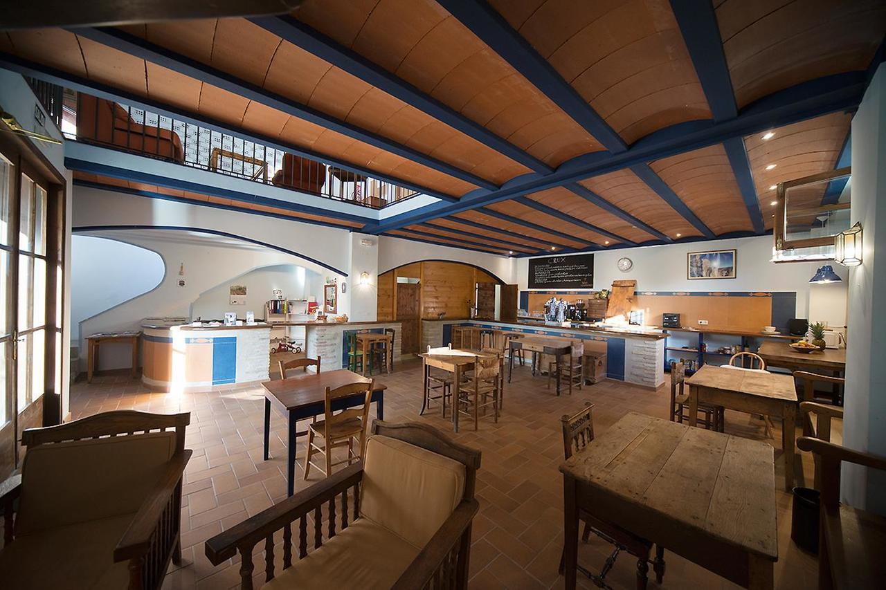Crux Albergue Adahuesca Екстер'єр фото