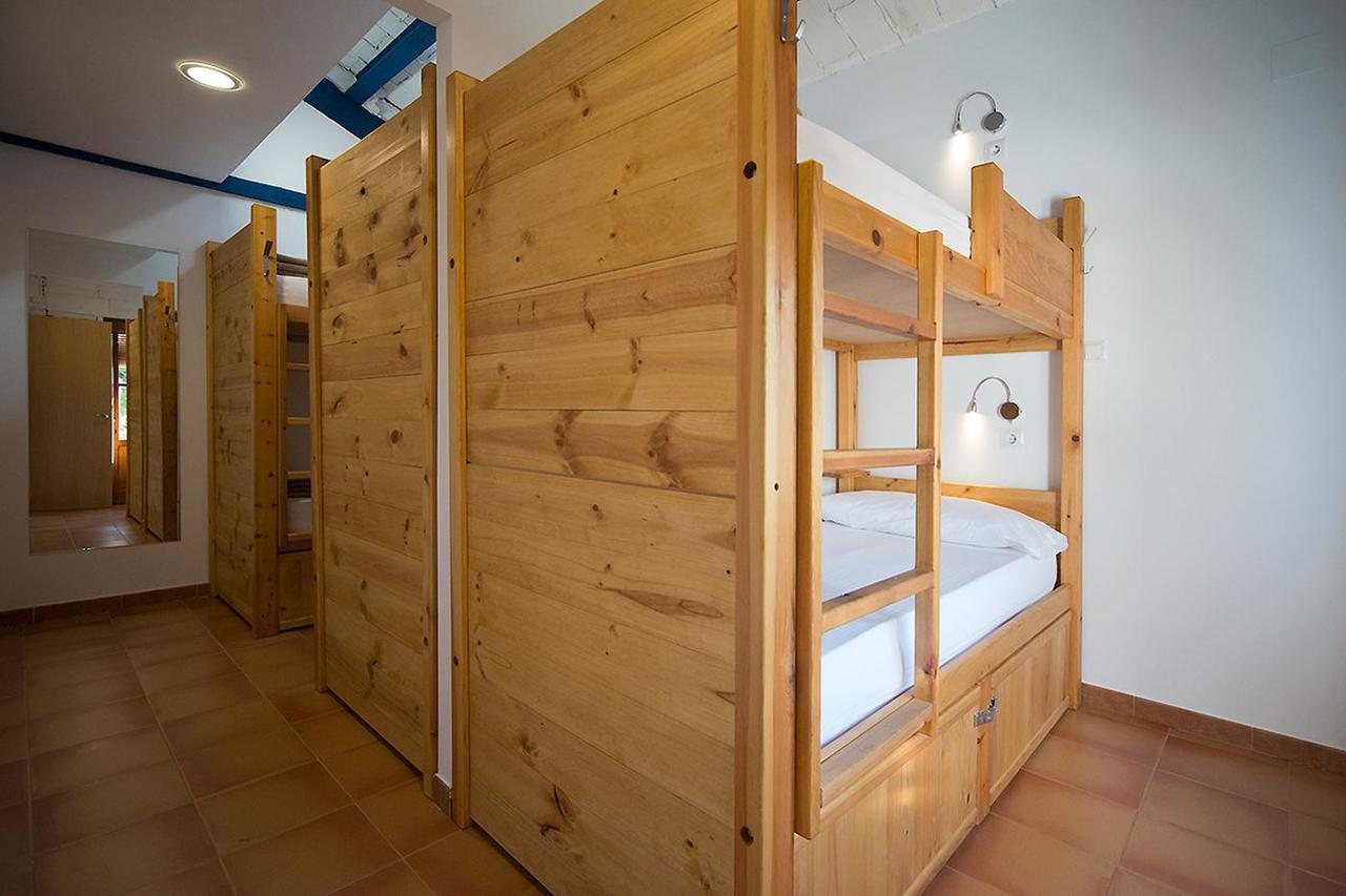 Crux Albergue Adahuesca Екстер'єр фото