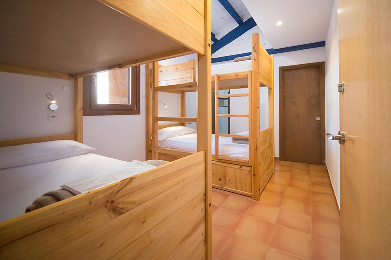 Crux Albergue Adahuesca Екстер'єр фото